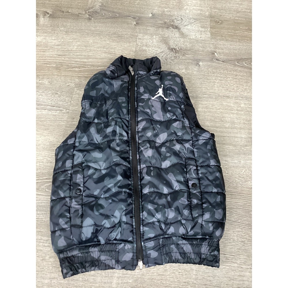 Nike Jordan Vest youth Jacket Boys Size Small S 8-10 years Gray Camo Reversible